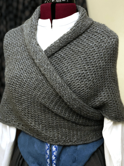 Outlander grey handmade shawl inspired by Claire's