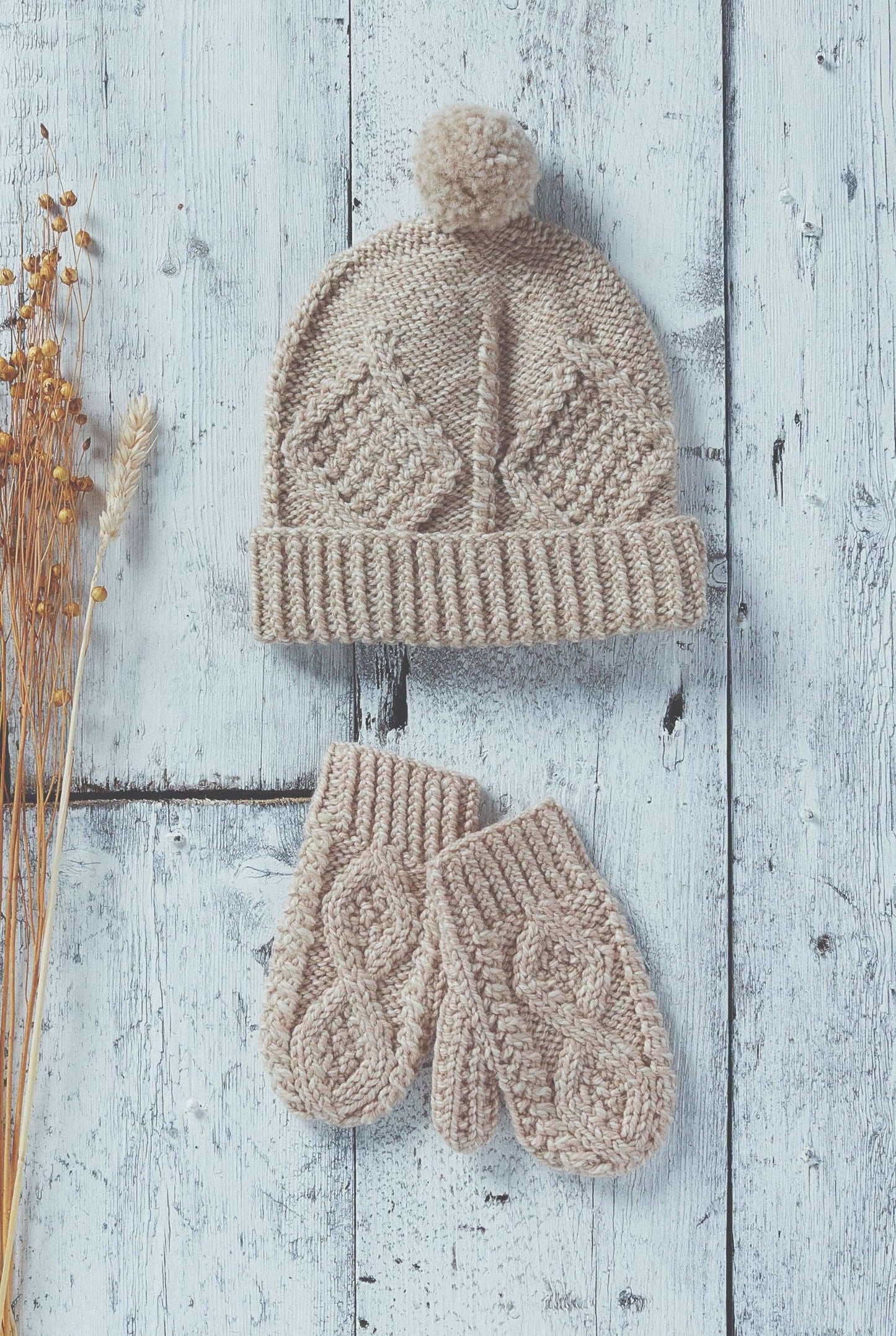 Doogea Childrens Aran Ski Hat -Oat