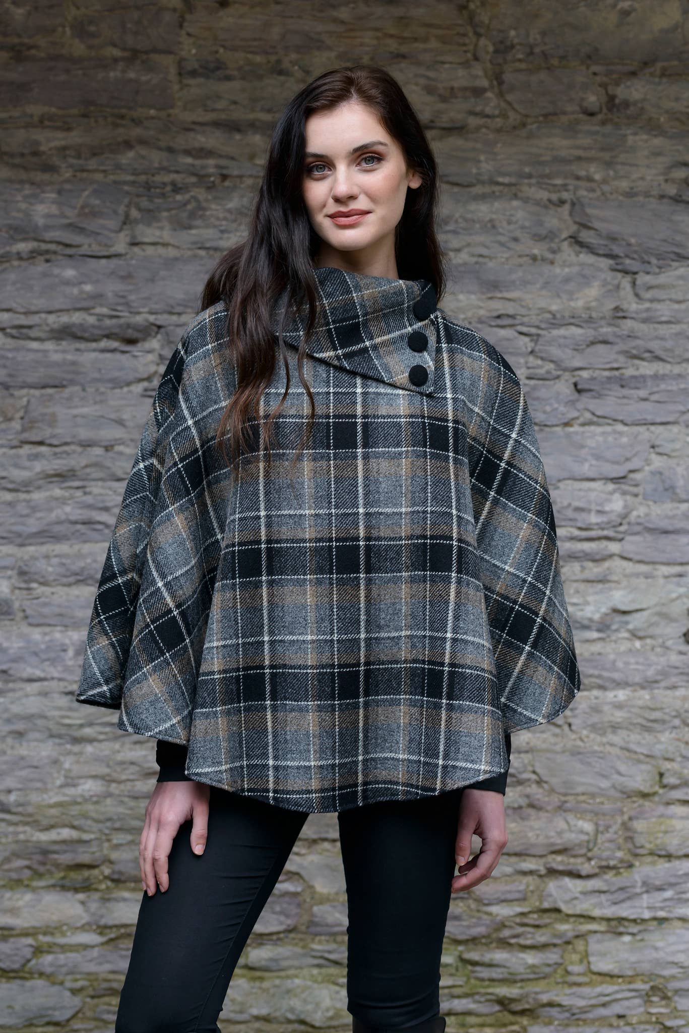 Ladies 100% Wool Poncho 21