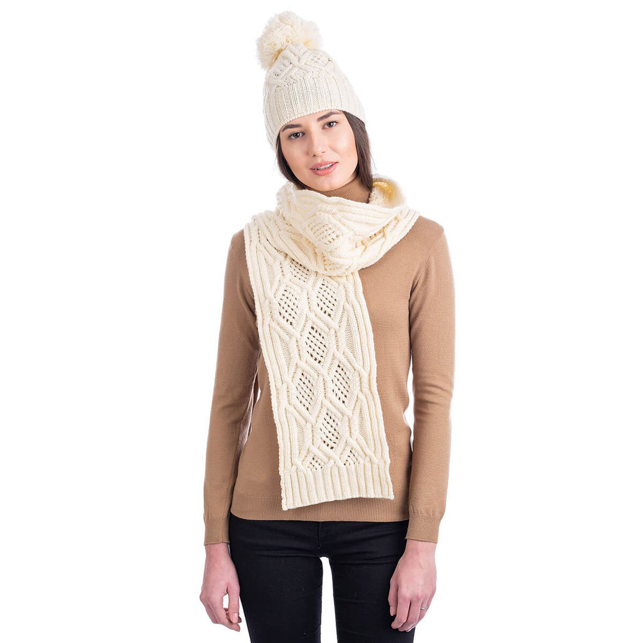 ML254 Aran Wool Bobble Hat