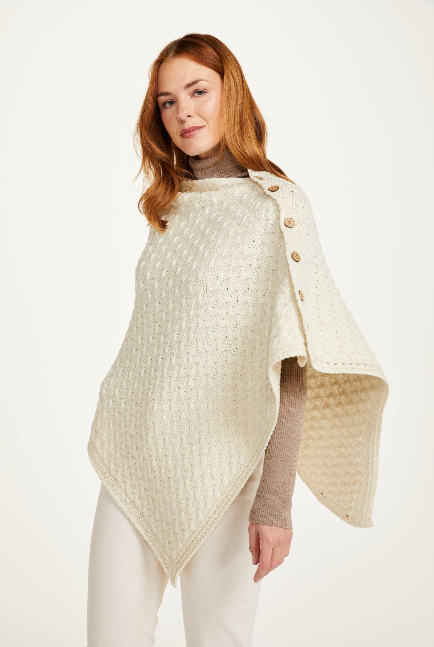 Glenbeigh Aran Cape - Cream