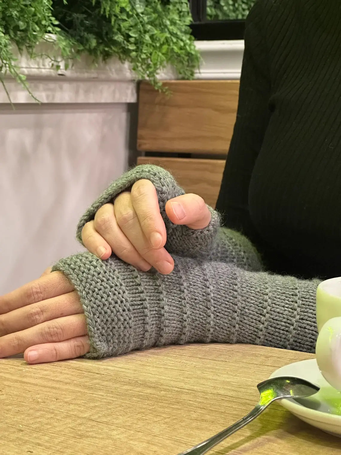 Outlander-inspired striped mittens | Mrs Fitz Cottagecore