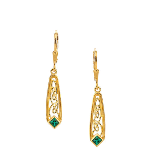 Gold earring with emerald stone