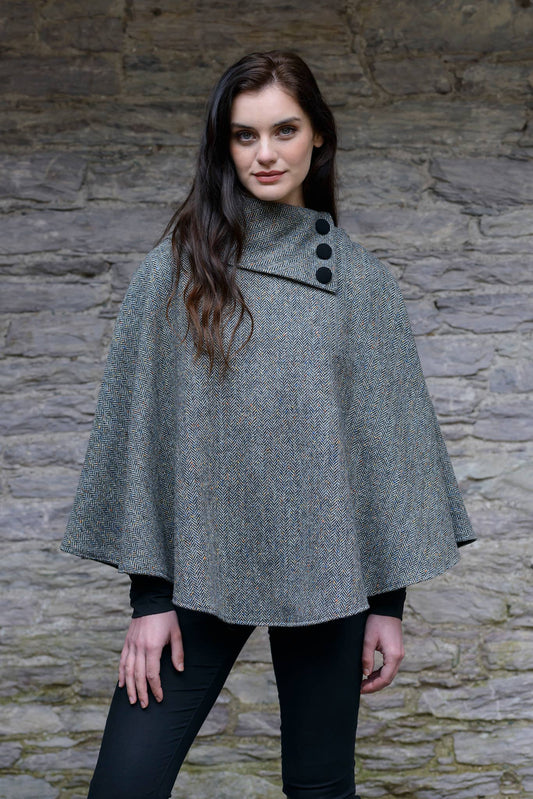 Ladies 100% Wool Poncho 01