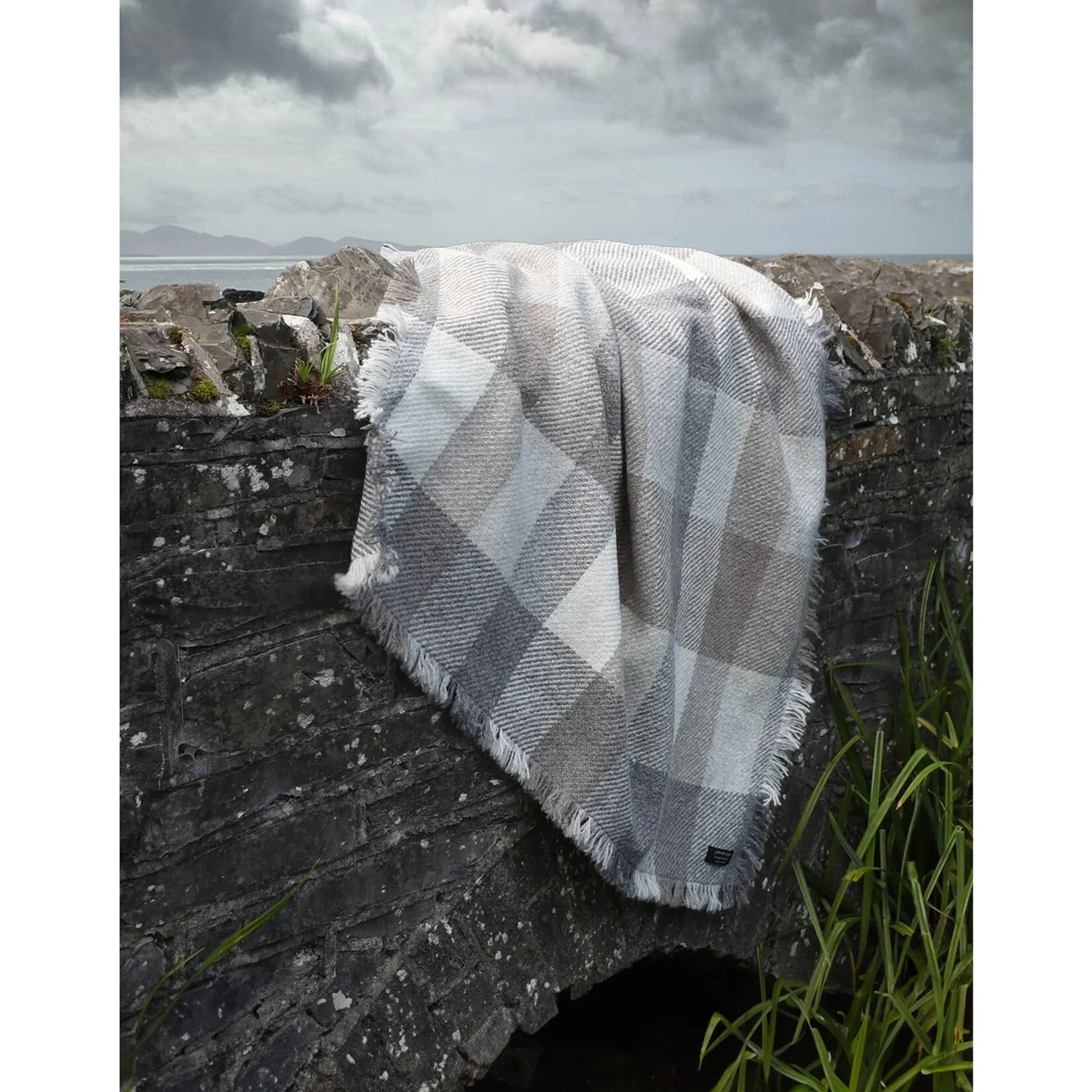 Branigan Weavers Throw Blankets